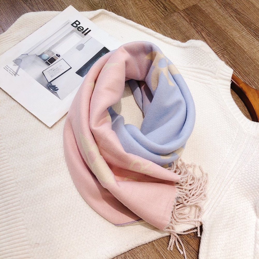 💎✨AUTHENTIC✨💎Louis Vuitton scarf - Picture 2 of 6